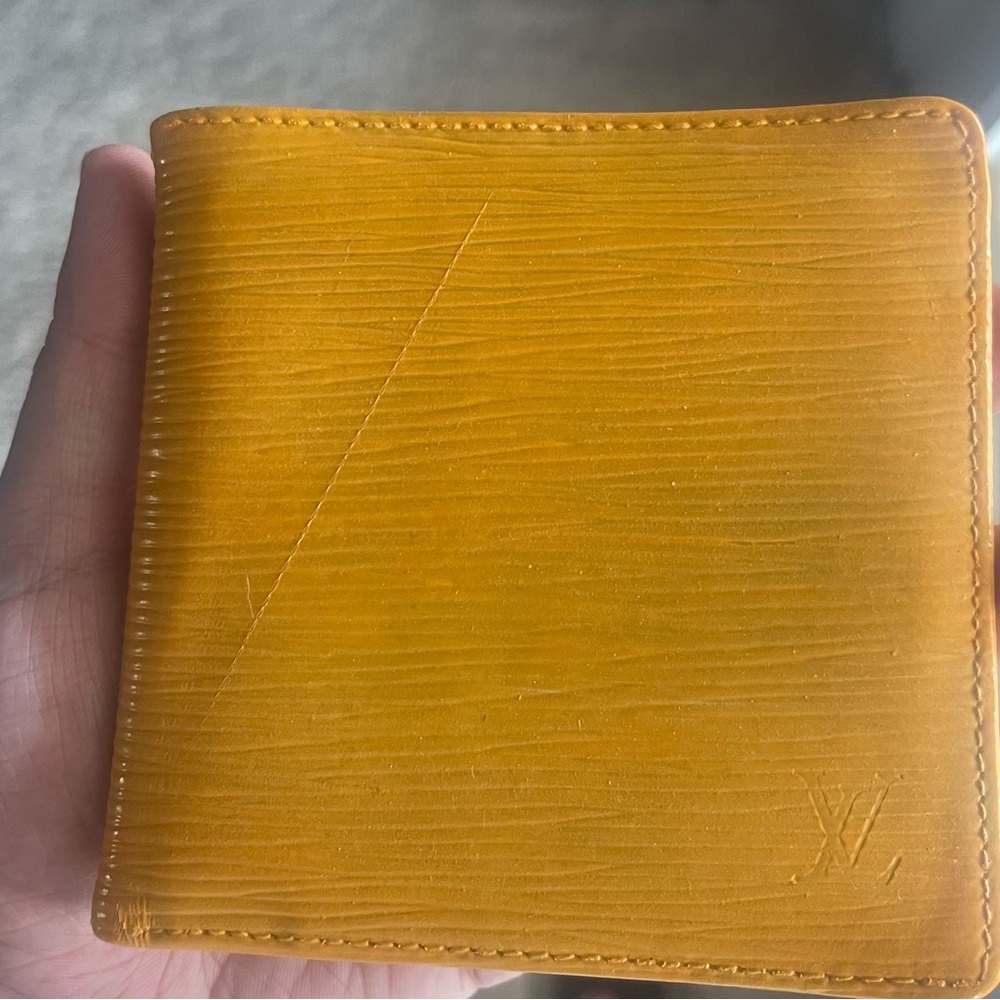 Louis Vuitton Men's Yellow Wallet